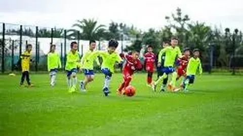 雷吉隆往事：国家德比中与梅西苏亚雷斯争执，称其“丑”及“像兔子”