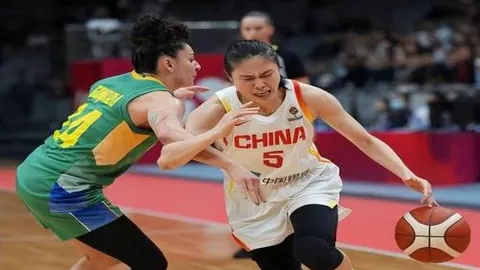 揭秘马威退货风波：脚伤疑虑引发关注，湖人今夏内线引援动向曝光